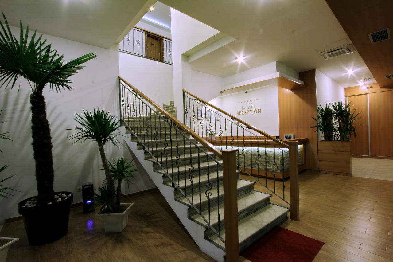 Hotel La Villa Gjakova Buitenkant foto