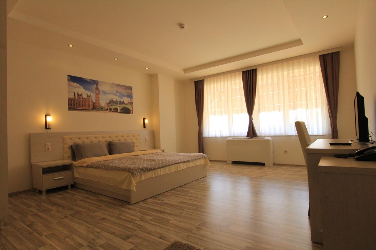 Hotel La Villa Gjakova Kamer foto